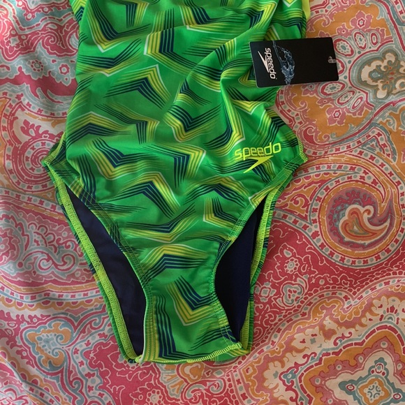 Brand new with tags speedo - Picture 2 of 5